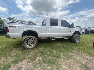 2011 Ford F-350 LARIAT - Exterior Rear Center Image